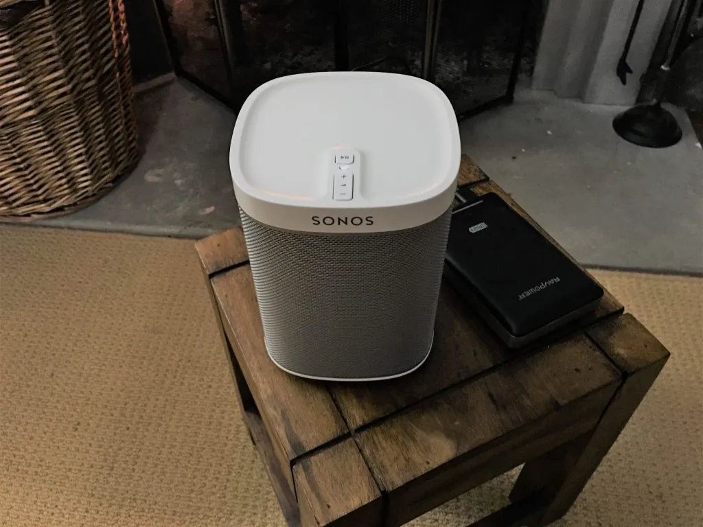 Portable Sonos Play:1 