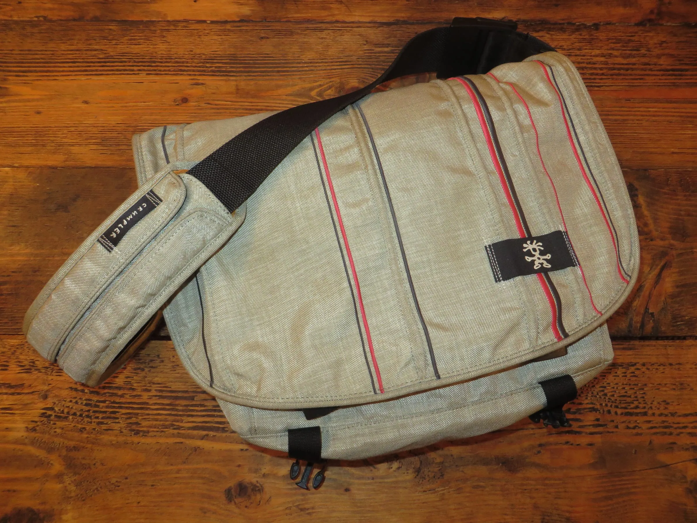 Undercover (Crumpler 13" Good Boy sling bag)